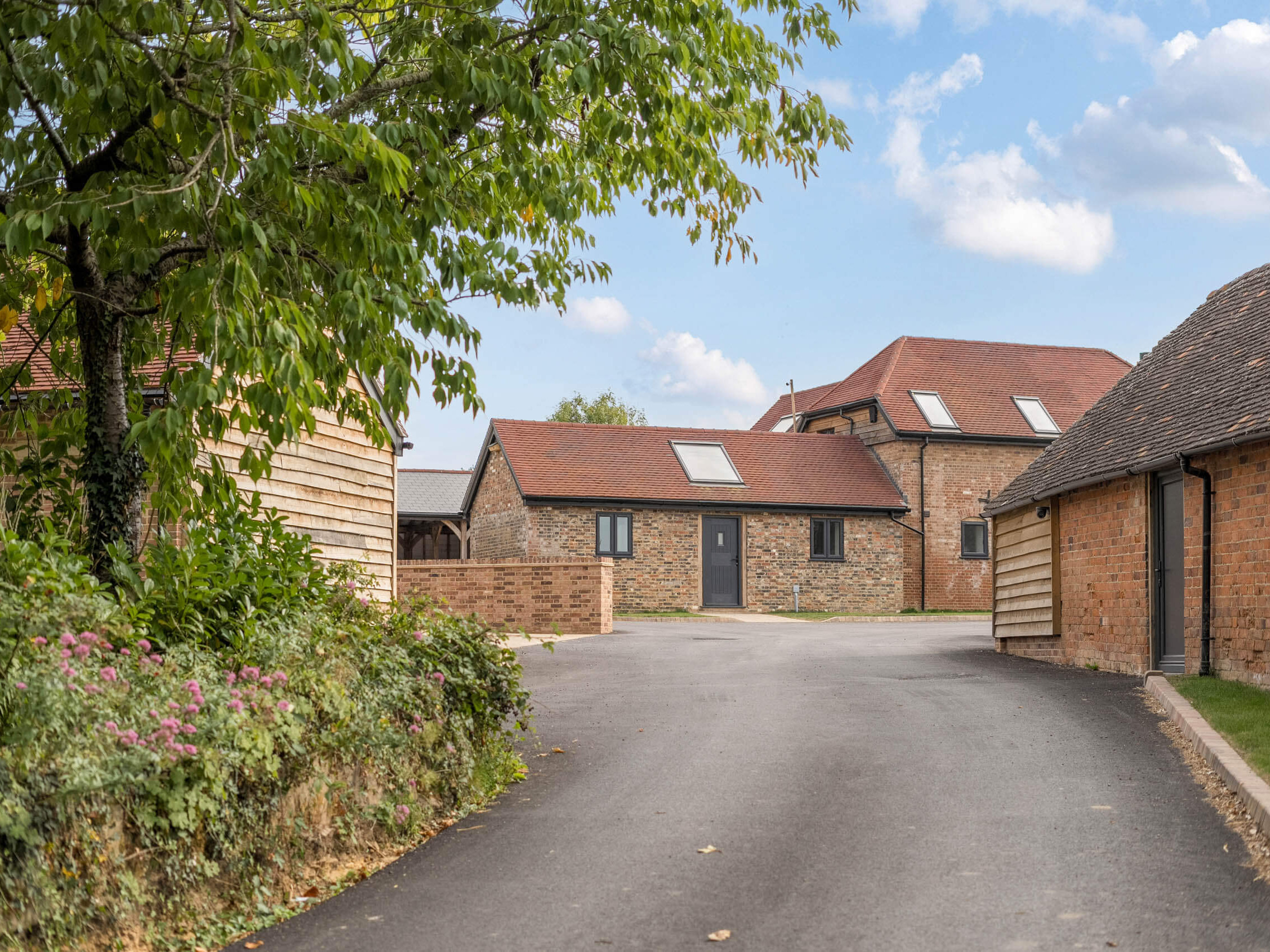 manor-court-farm-externals-13